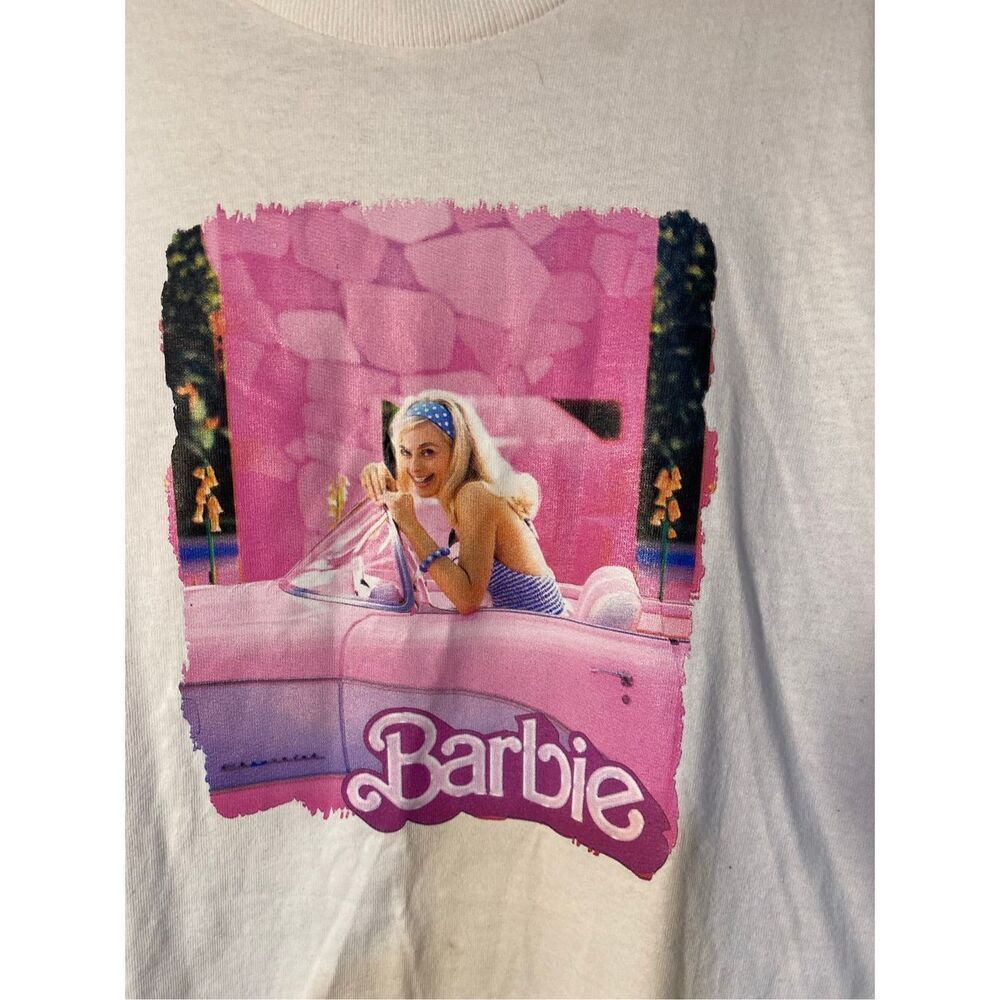 Gildan  Barbie women’s weight, short sleeve tee shirt M